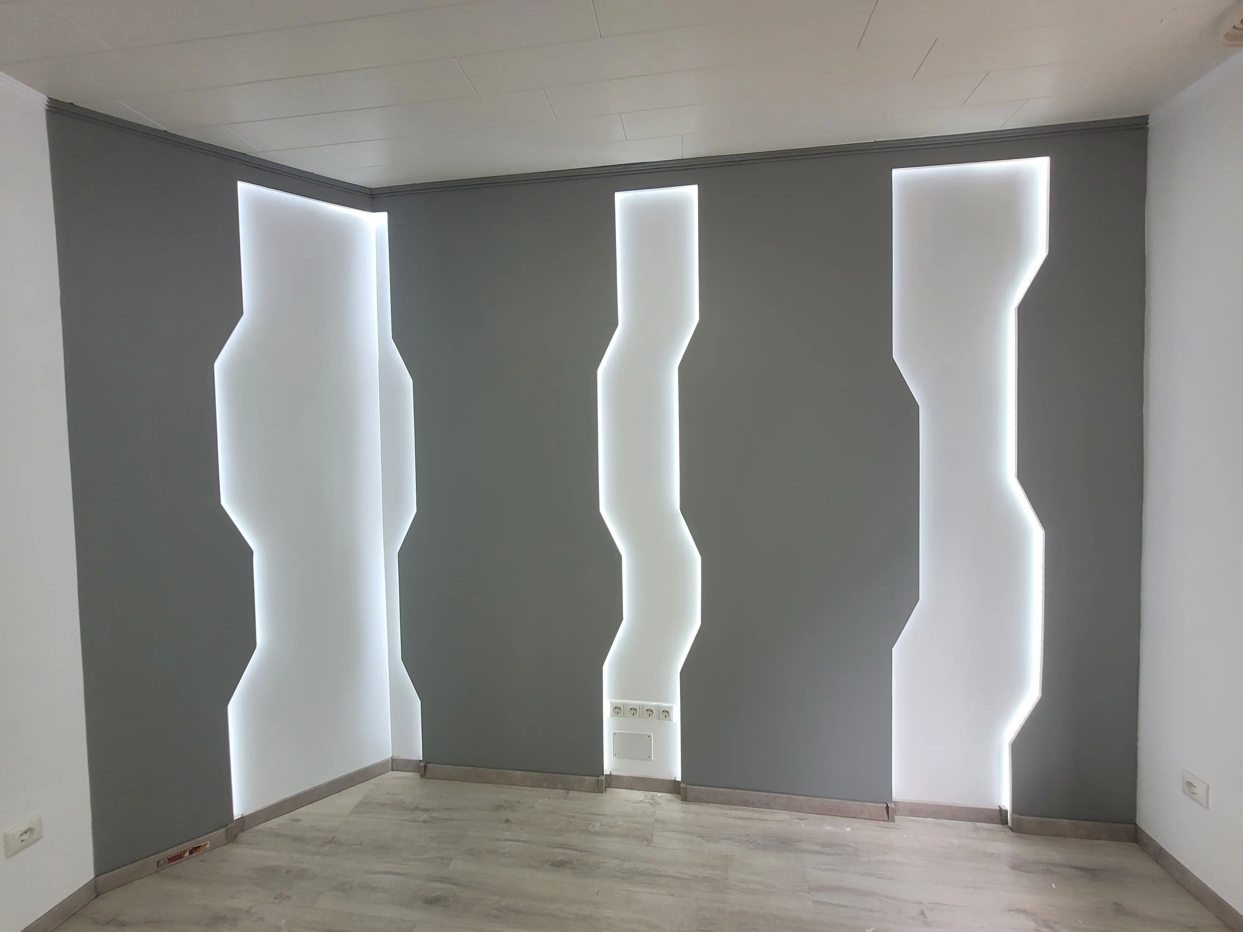 Modernes LED-Wanddesign für stilvolle Büroräume